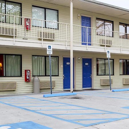 West Ashley Inn Charleston Exterior foto